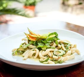 Pasta fresca con le zucchine - Da Gelsomina