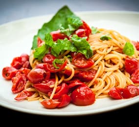 Spaghetti al pomodoro fresco